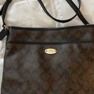 Coach - Leather Shoulder Bag